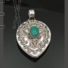 Ezüst Nyitható Medál Malachite Drágakővel